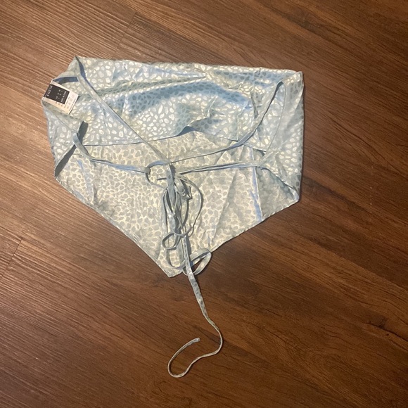 SHEIN - Picture 2 of 2